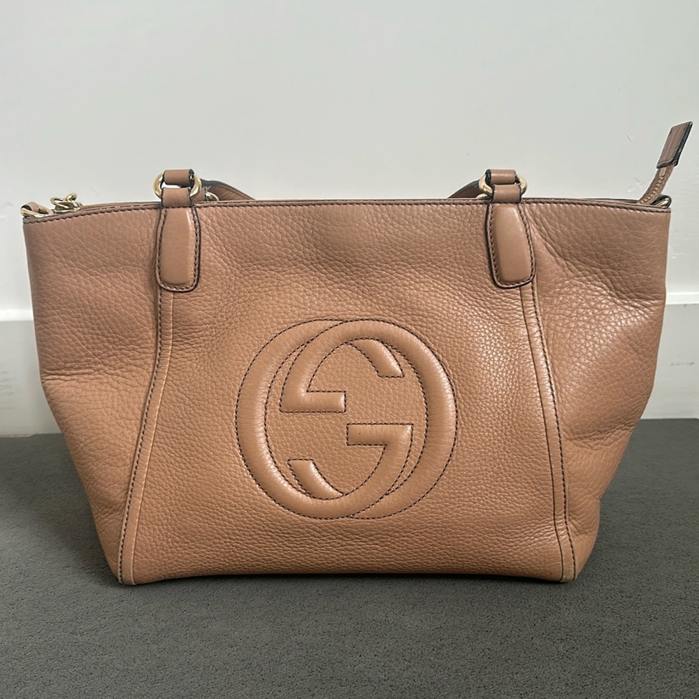 Authentic Gucci Soho Top Handle Bag. Well Loved Condition (No Strap).